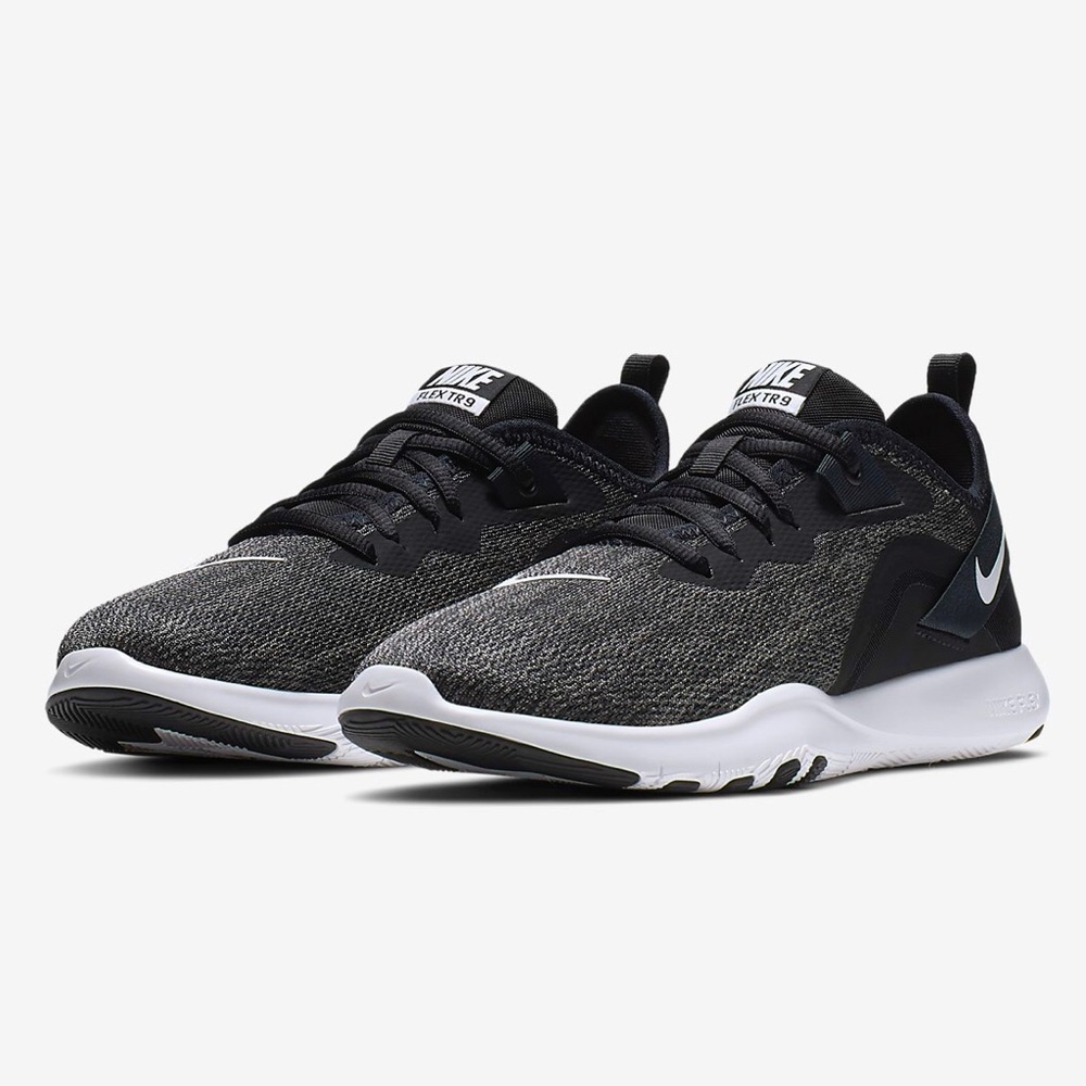 (Black) NIKE FLEX TRAINER